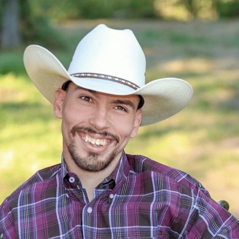 Logan Archer headshot